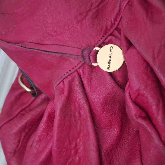 Pink adjustable strap leather bag - Picture 4 of 4